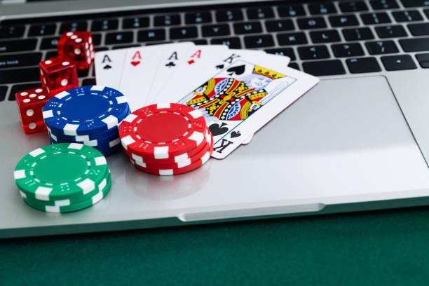 Koprok dice game interface on sicepattoto login showing three dice and bet options